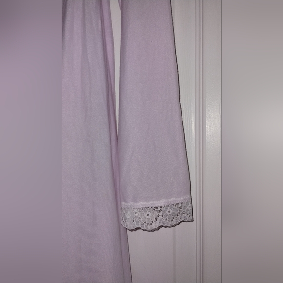 Vintage Bernette Women's Nightgown - Picture 3 of 8